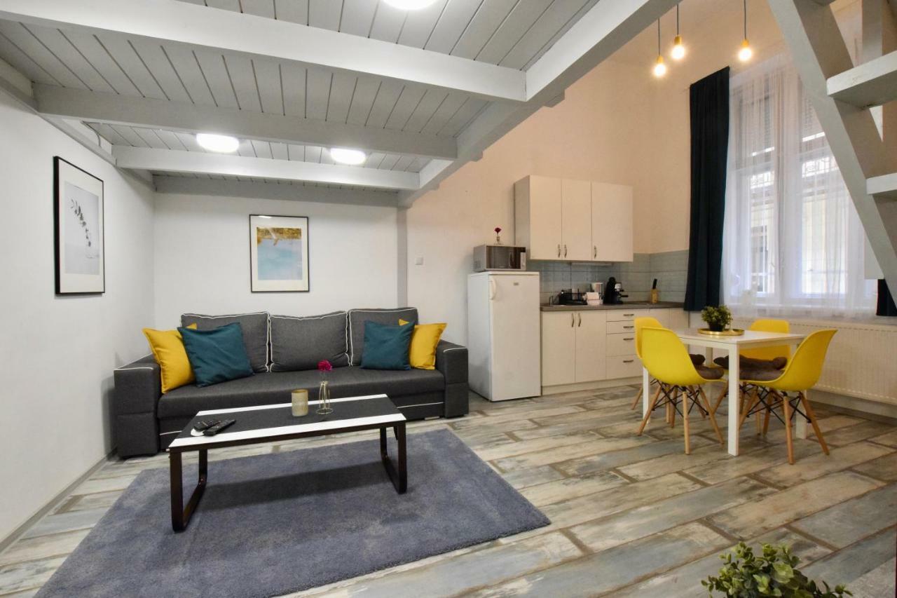 Standard Apartment By Hi5 - Akacfa 59 Budapest Eksteriør billede