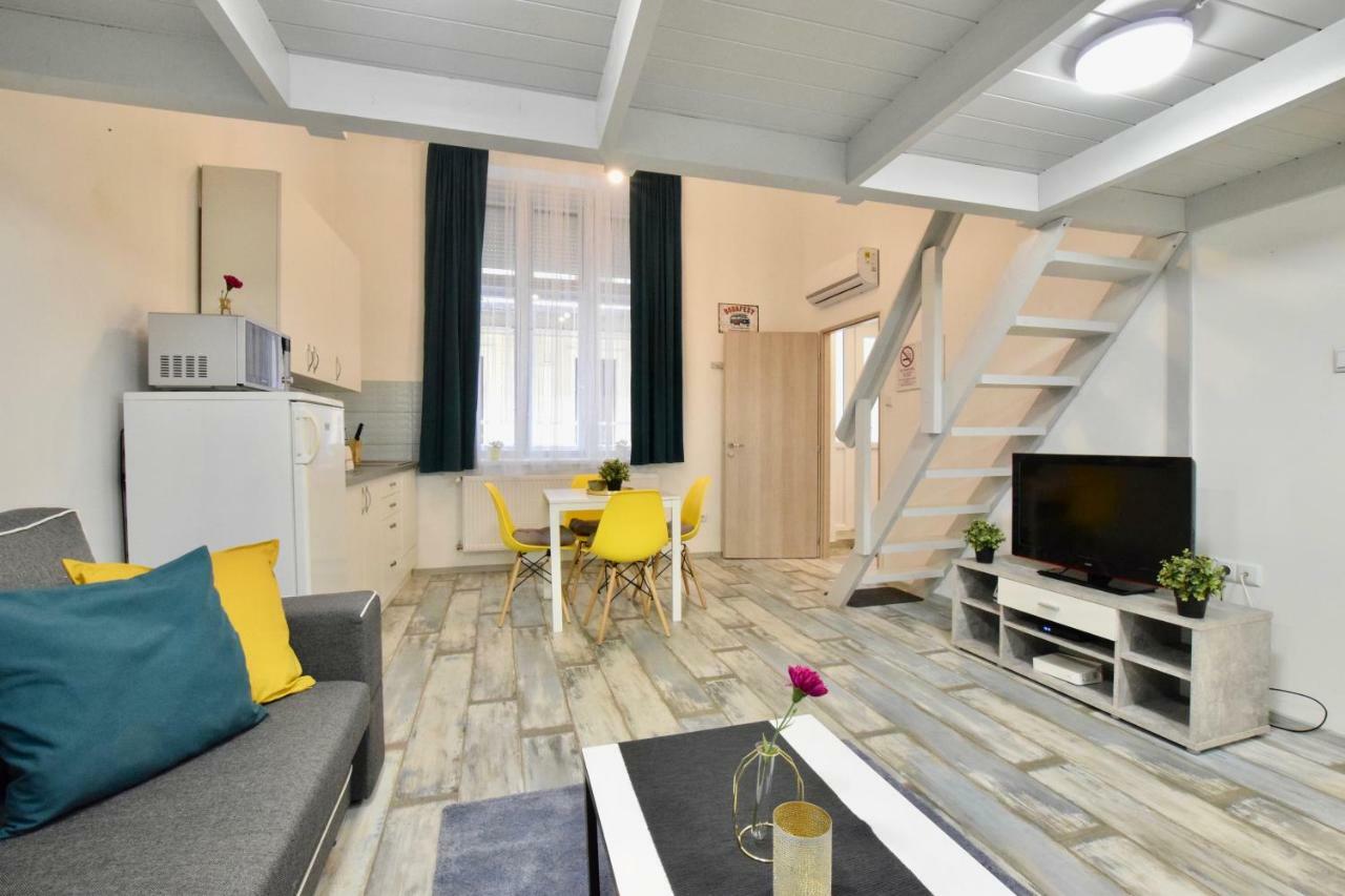 Standard Apartment By Hi5 - Akacfa 59 Budapest Eksteriør billede