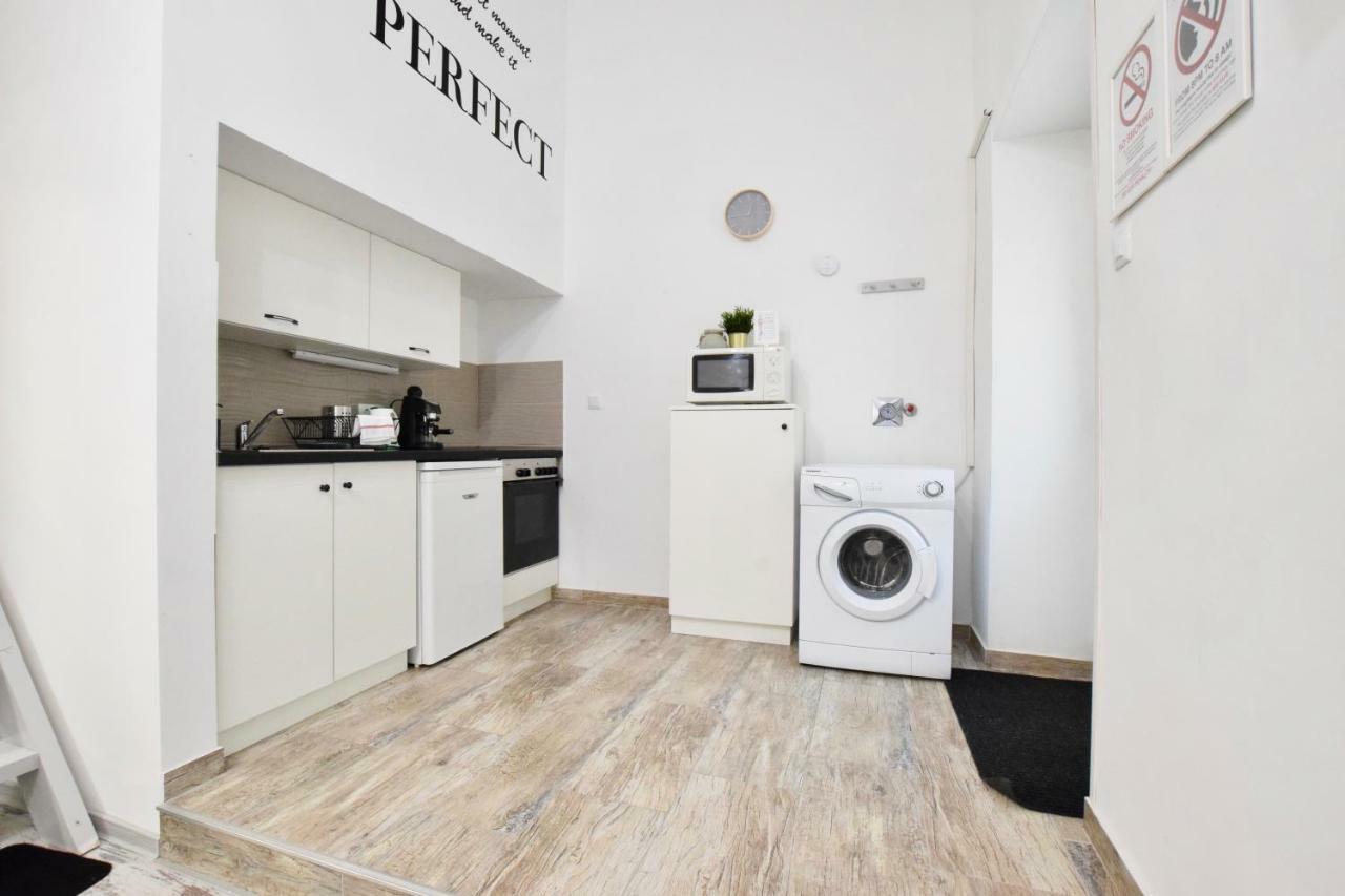 Standard Apartment By Hi5 - Akacfa 59 Budapest Eksteriør billede